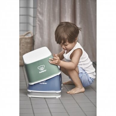 Step - chair with non-slip surface BabyBjorn Deep Green/White 3